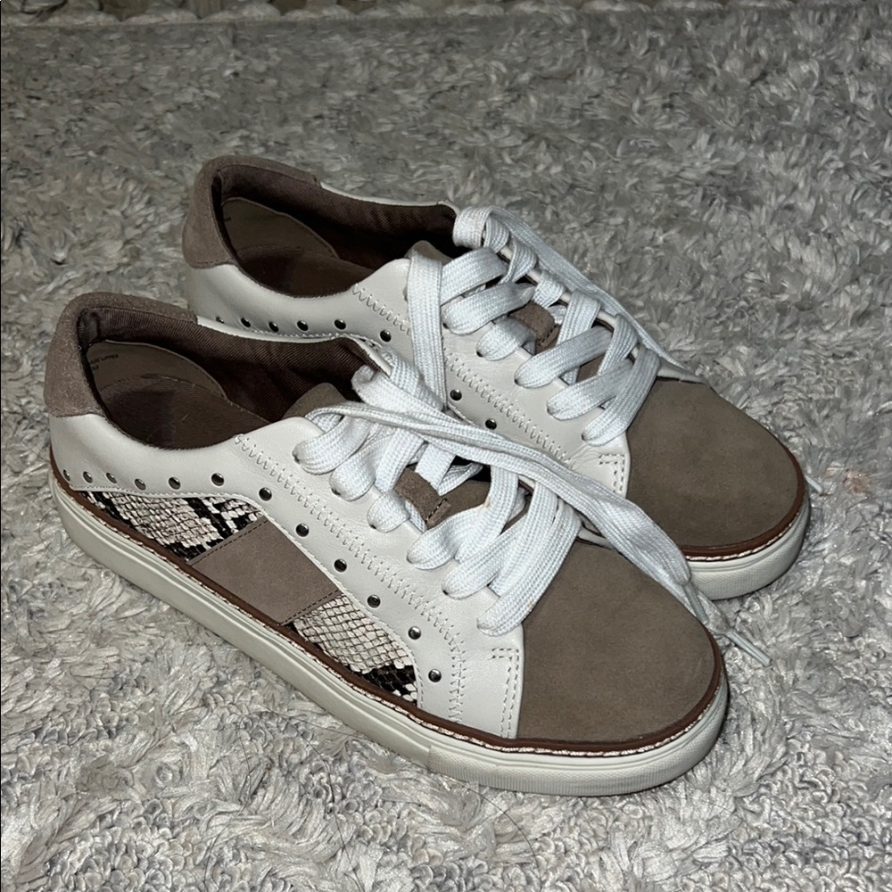 Crown Vintage Brown and White Sneakers Classic Casual Design